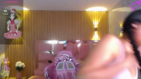 Snapshot of lilith_petit_sub chatting on March 2025 10:48:01 AM Lilith  online show from March 2025 10:48:01 AM