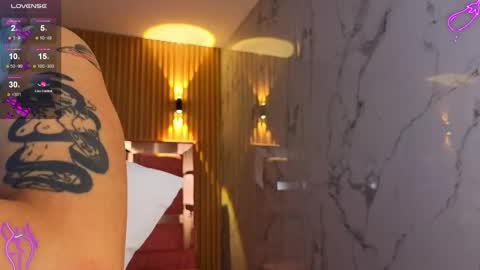 Snapshot of lilith_petit_sub chatting on September 2025 09:31:01 AM Lilith  online show from September 2025 09:31:01 AM