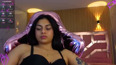 Snapshot of lilith_petit_sub chatting on September 2025 09:53:02 AM Lilith  online show from September 2025 09:53:02 AM