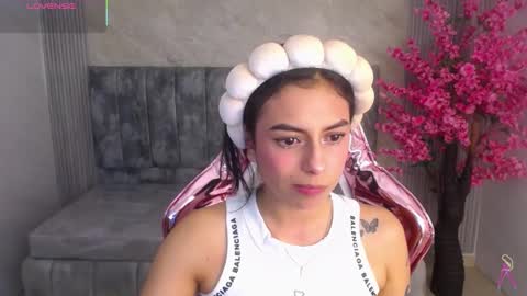 Snapshot of lilith_petit_sub chatting on September 2025 08:10:02 PM Lilith  online show from September 2025 08:10:02 PM