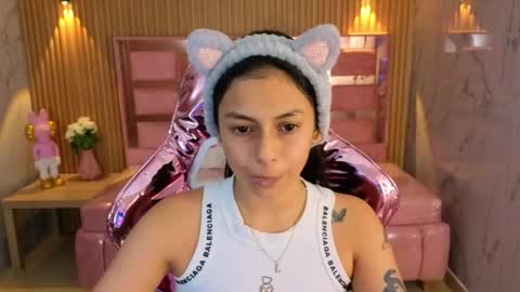 Snapshot of lilith_petit_sub chatting on October 2025 03:47:01 AM Lilith  online show from October 2025 03:47:01 AM