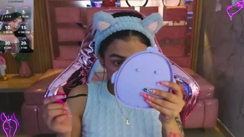 Snapshot of lilith_petit_sub chatting on October 2025 04:00:02 AM Lilith  online show from October 2025 04:00:02 AM