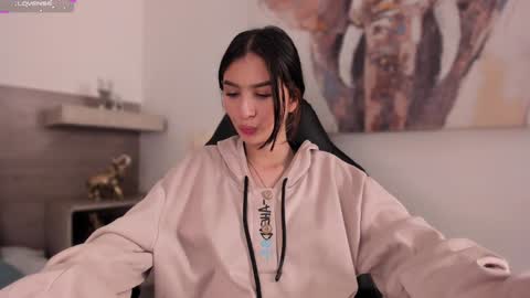 lilith_sage_ online show from January 2025 05:48:01 PM