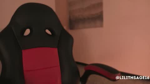 lilith_sage_ online show from October 2025 11:55:02 AM