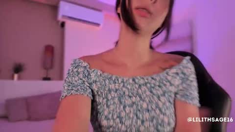 lilith_sage_ online show from November 2025 11:55:02 AM