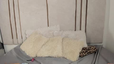 Lilith online show from April 2026 12:33:01 AM