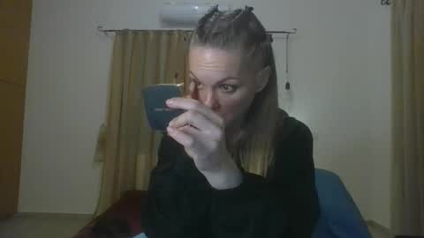 lilithnewdawn online show from February 2026 06:01:02 PM