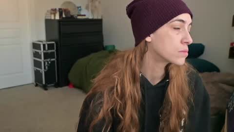 Snapshot of lilithoftrees chatting on December 2024 04:05:01 PM L online show from December 2024 04:05:01 PM