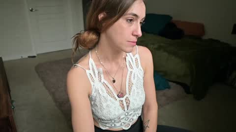 Snapshot of lilithoftrees chatting on February 2025 11:34:02 PM L online show from February 2025 11:34:02 PM