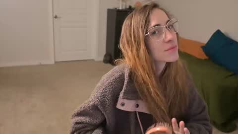 Snapshot of lilithoftrees chatting on February 2025 12:20:01 PM L online show from February 2025 12:20:01 PM