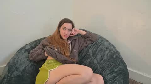 Snapshot of lilithoftrees chatting on March 2025 09:03:01 PM L online show from March 2025 09:03:01 PM