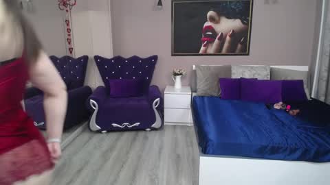 lilithreys online show from April 2026 04:01:01 AM