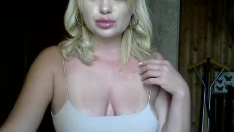 liliya133244 online show from June 2026 03:35:01 PM