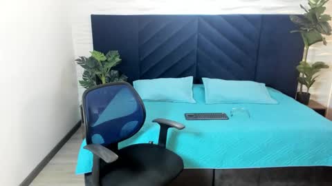 Lil James online show from February 2026 08:25:02 PM