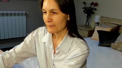 Snapshot of lillian_white1 chatting on February 2025 07:04:02 AM lillian_white1 online show from February 2025 07:04:02 AM