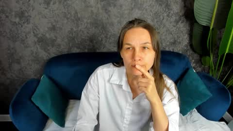 Snapshot of lillian_white1 chatting on February 2025 07:22:01 AM lillian_white1 online show from February 2025 07:22:01 AM