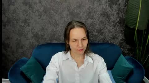 Snapshot of lillian_white1 chatting on March 2025 08:08:01 AM lillian_white1 online show from March 2025 08:08:01 AM