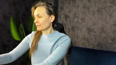 Snapshot of lillian_white1 chatting on April 2026 12:57:02 AM lillian_white1 online show from April 2026 12:57:02 AM