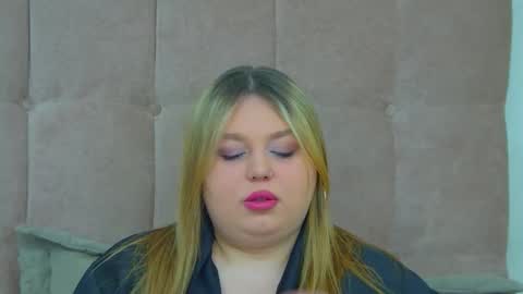 LillianHaig online show from March 2026 07:20:02 PM