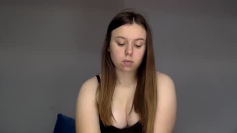 Lily online show from October 2025 08:26:01 AM