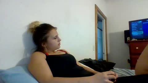 Snapshot of lillie_otter chatting on November 2025 07:56:02 PM lillie_otter online show from November 2025 07:56:02 PM