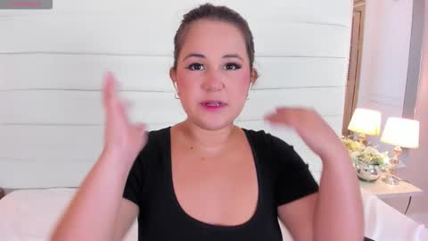 Lizeth follow me in my igimlilycute 3 online show from February 2026 03:48:01 AM