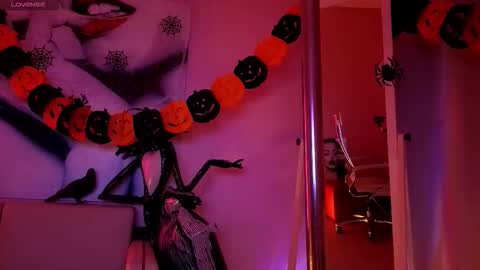 Snapshot of lilly_4u chatting on November 2025 07:36:02 PM Lilly online show from November 2025 07:36:02 PM