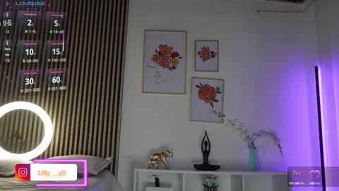 Sofia online show from September 2025 12:21:02 PM