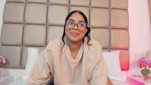 Snapshot of lilly_williamss chatting on March 2026 04:02:02 AM Lilly online show from March 2026 04:02:02 AM