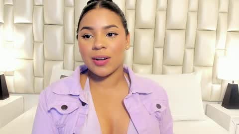 Snapshot of lilly_williamss chatting on April 2026 07:57:02 AM Lilly online show from April 2026 07:57:02 AM