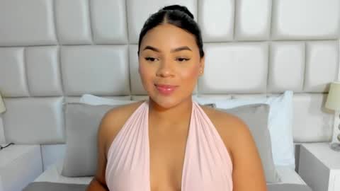 Snapshot of lilly_williamss chatting on April 2026 10:01:02 PM Lilly online show from April 2026 10:01:02 PM