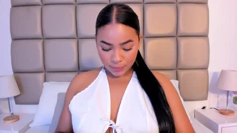 Snapshot of lilly_williamss chatting on April 2026 10:24:02 PM Lilly online show from April 2026 10:24:02 PM