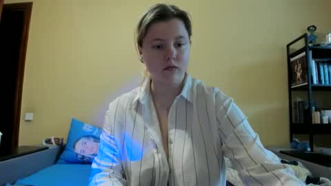 Lilly Depp online show from February 2026 01:14:01 PM