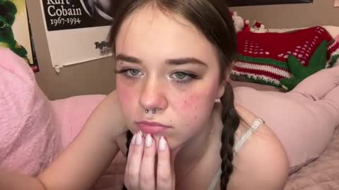 Lilly online show from December 2024 02:38:01 AM