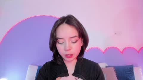 Lilou online show from January 2025 02:19:01 PM