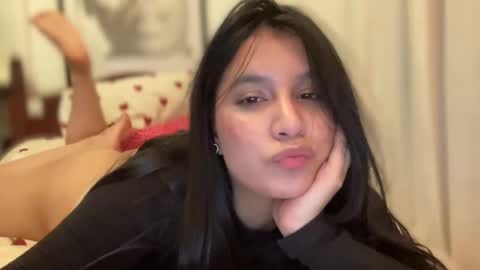 Snapshot of lilprincessxoxo_ chatting on October 2025 05:37:01 AM lilprincessxoxo_ online show from October 2025 05:37:01 AM