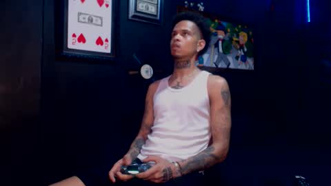 Snapshot of lilray99 chatting on December 2024 01:58:02 AM ONLYFANS online show from December 2024 01:58:02 AM