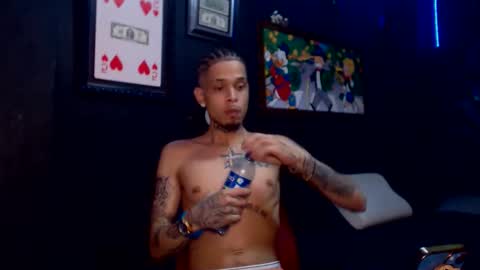 Snapshot of lilray99 chatting on December 2024 10:34:01 PM ONLYFANS online show from December 2024 10:34:01 PM