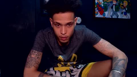 Snapshot of lilray99 chatting on January 2025 04:39:02 AM ONLYFANS online show from January 2025 04:39:02 AM