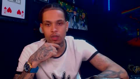 Snapshot of lilray99 chatting on February 2025 07:37:01 AM ONLYFANS online show from February 2025 07:37:01 AM