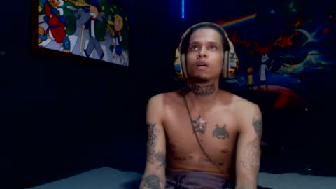 Snapshot of lilray99 chatting on February 2025 01:40:02 PM ONLYFANS online show from February 2025 01:40:02 PM