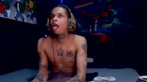 Snapshot of lilray99 chatting on February 2025 04:46:02 PM ONLYFANS online show from February 2025 04:46:02 PM