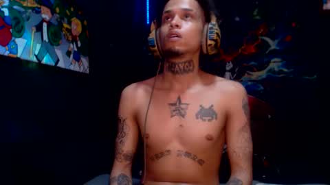 Snapshot of lilray99 chatting on February 2025 12:25:02 PM ONLYFANS online show from February 2025 12:25:02 PM