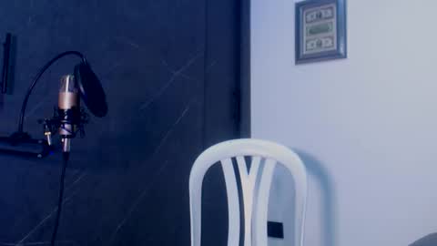 Snapshot of lilray99 chatting on September 2025 07:42:01 AM ONLYFANS online show from September 2025 07:42:01 AM