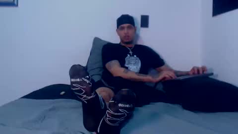 Snapshot of lilray99 chatting on September 2025 05:53:02 AM ONLYFANS online show from September 2025 05:53:02 AM