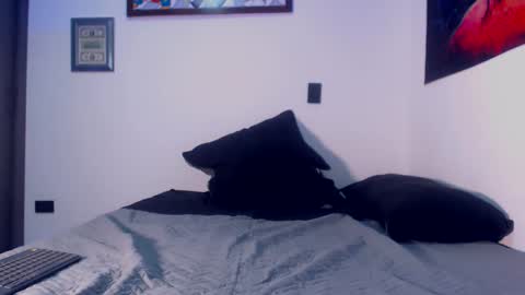 Snapshot of lilray99 chatting on September 2025 04:25:02 AM ONLYFANS online show from September 2025 04:25:02 AM