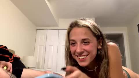 lilslutxxxbangz online show from February 2026 04:00:01 AM