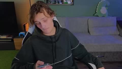 lilteddyboy online show from October 2025 03:02:02 PM