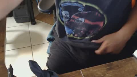 liltorobull online show from October 2025 05:57:02 AM