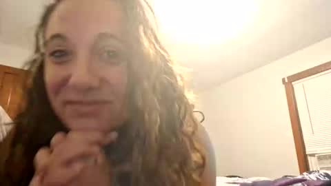 Snapshot of lilwhitemilf chatting on September 2025 02:13:01 AM lilwhitemilf online show from September 2025 02:13:01 AM